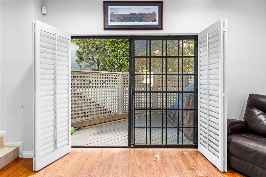 515 S Madison Avenue 2, Pasadena, California 91101 home-pic-10